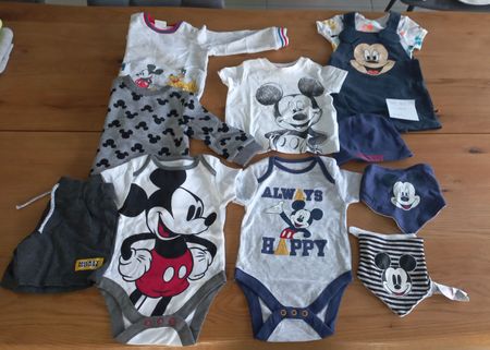 Kleiderpaket (202) Gr. 62/68 NEU