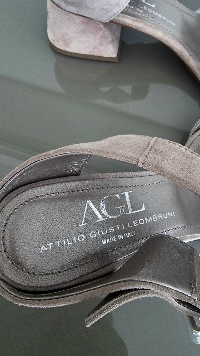 AGL Scarpe da donna: AGL Sandale 37 Wildleder taupe – Nuovo e nell'imballaggio originale da Untereggen venduto da cla_kb2w 3