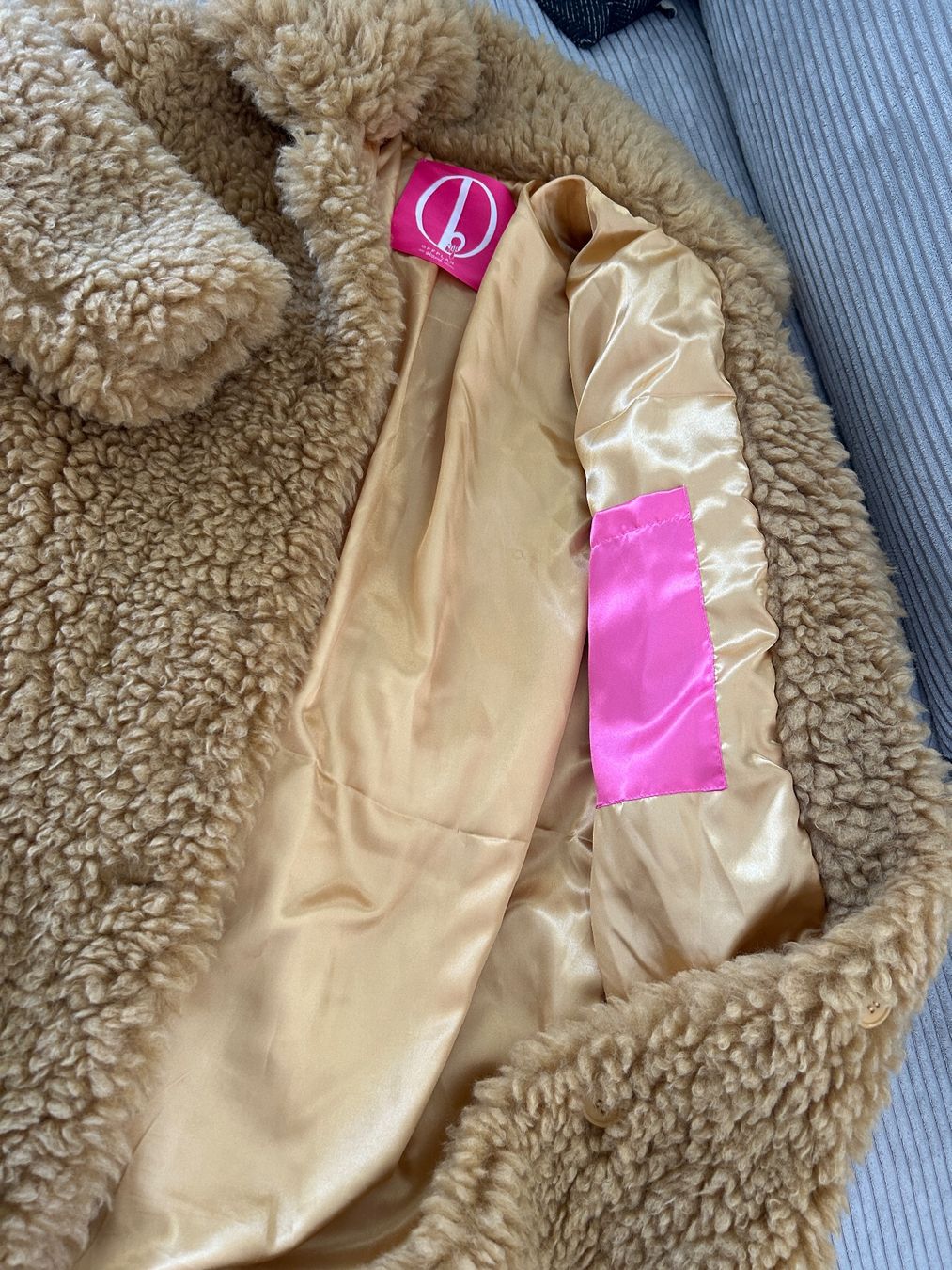 Manteaux: Statement Teddymantel Camel Grösse S wie neu – D'occasion à Zürich par reb_f5mg 1