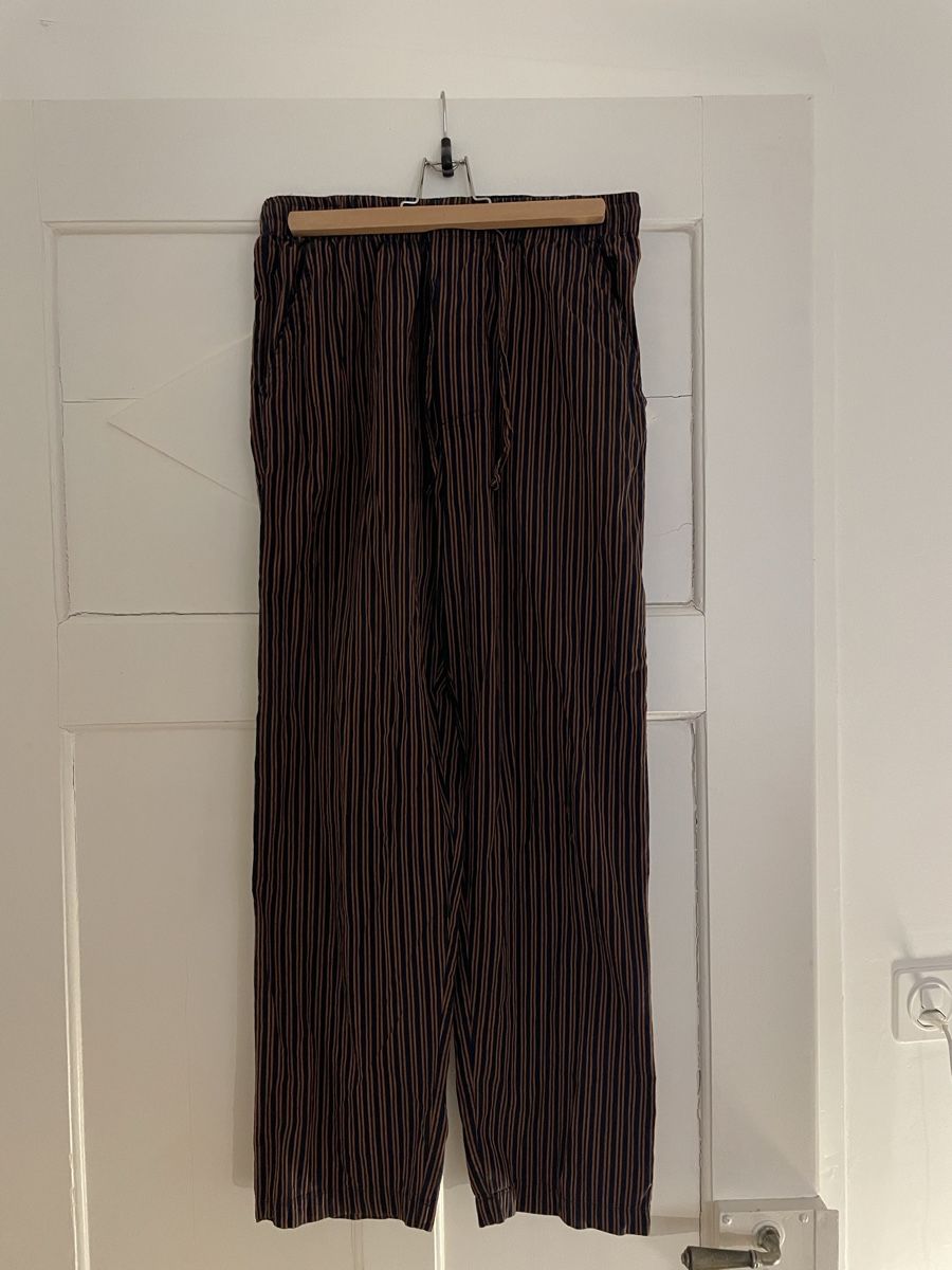 Pantaloni: Pantalon rayé terracotta/bleu  – Usato da Biel/Bienne venduto da sybilline