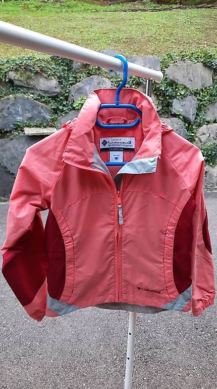 Jacken & Mäntel: Diverses vestes de pluie enfant – Gebraucht aus Bouveret von familylocher 1