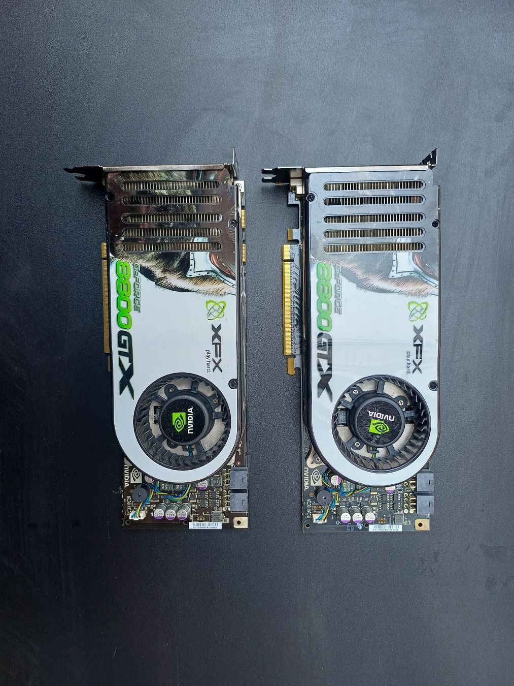 Nvidia Schede grafiche: GeFORCE 8800Gtx Grafikkarten 2 Stk – Difettoso da Wangenried venduto da Recycler94