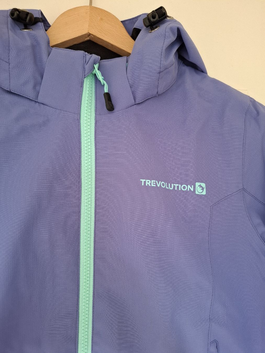 Trevolution Jacken: Veste imperméable taille S – Gebraucht aus La Tour-de-Peilz von Marin_nette 1