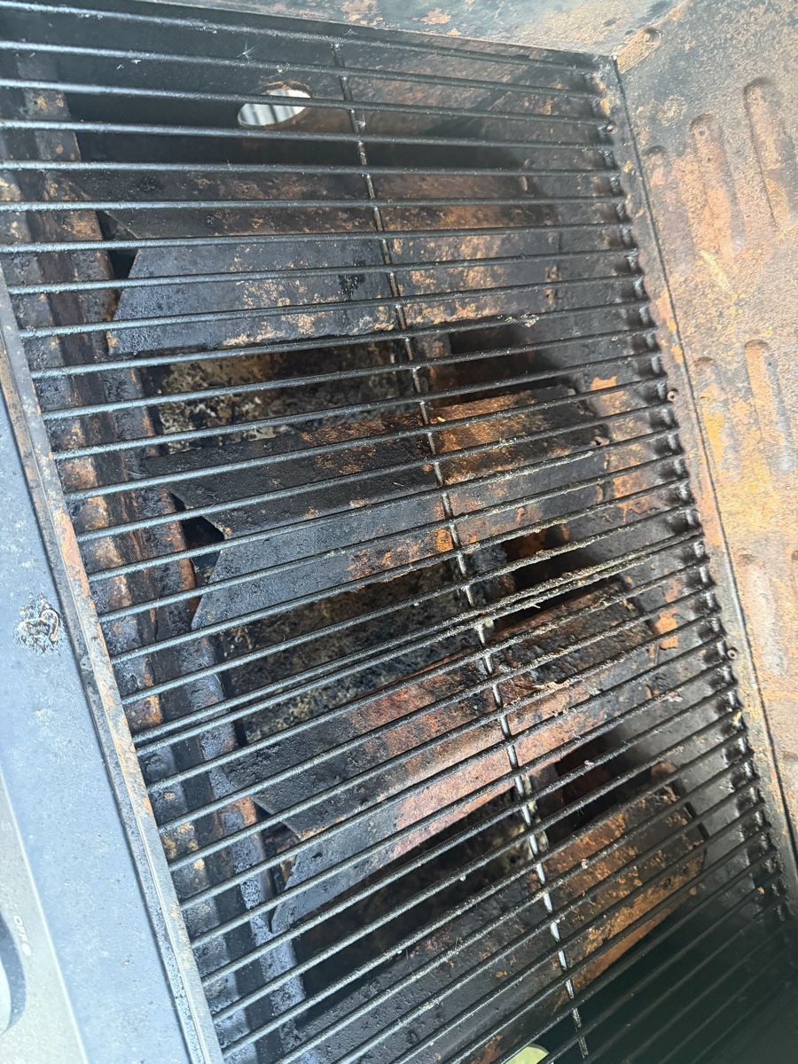 Griglie: Sommer-Schnäppchen: Gasgrill mit 4 Brenner - gebraucht – Usato da Kefikon TG venduto da jel_72fp 3
