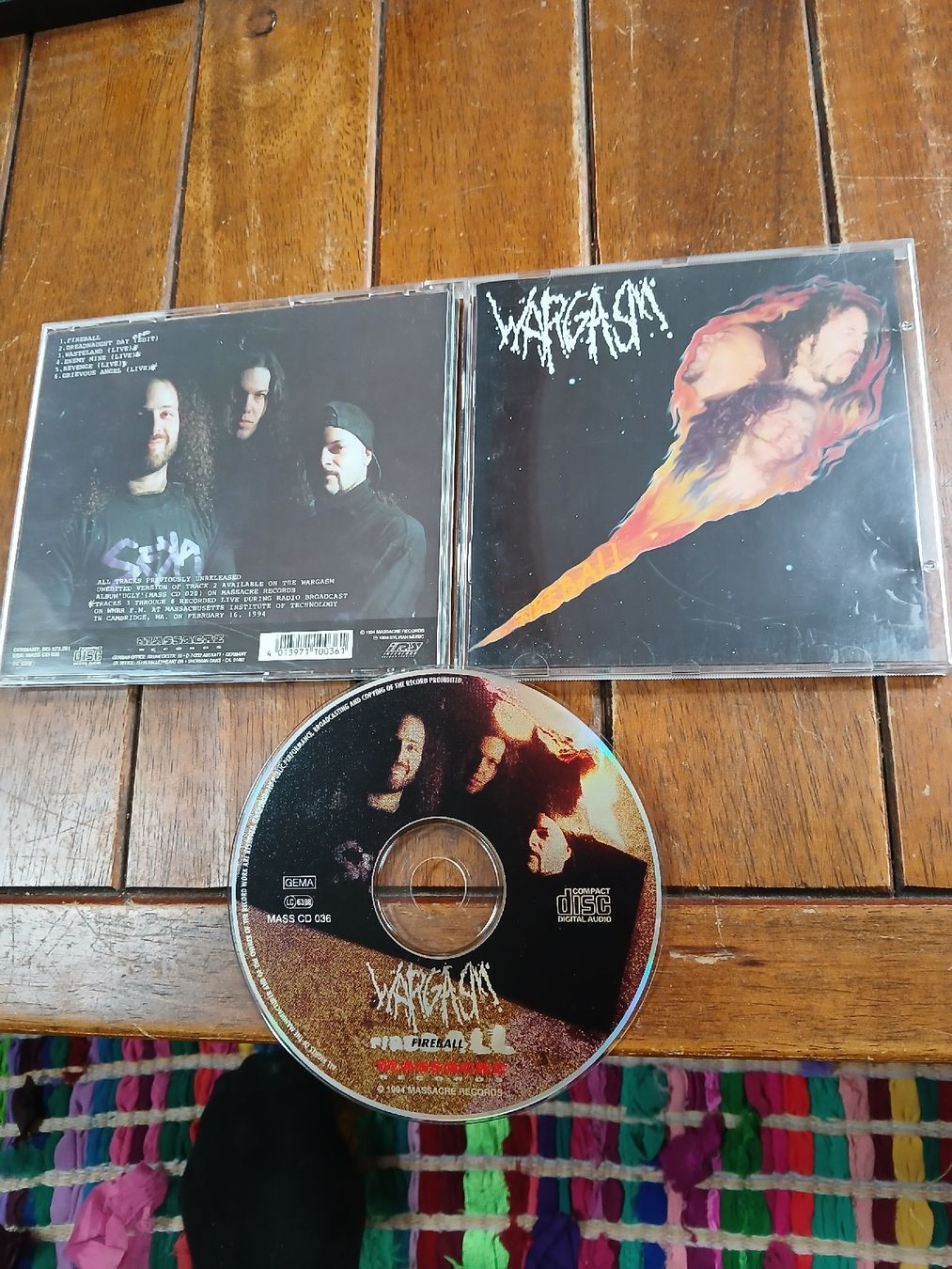 CD: wargasm- fireball  – Usato da St-Cergue venduto da VeganWarrior