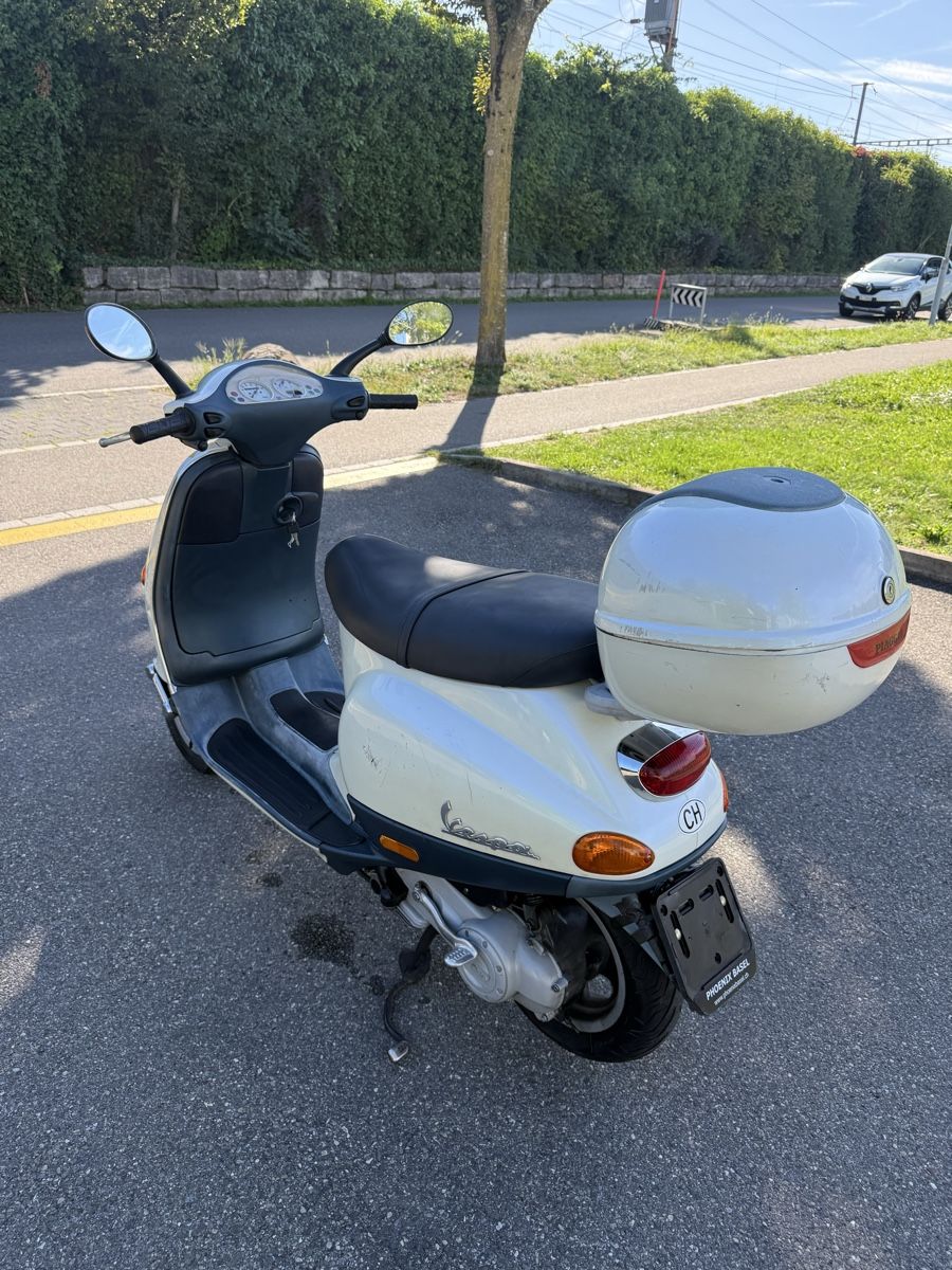 Piaggio Scooter: PIAGGIO VESPA ET4 50 CC – Usato da Winterthur venduto da Fabio_46 3
