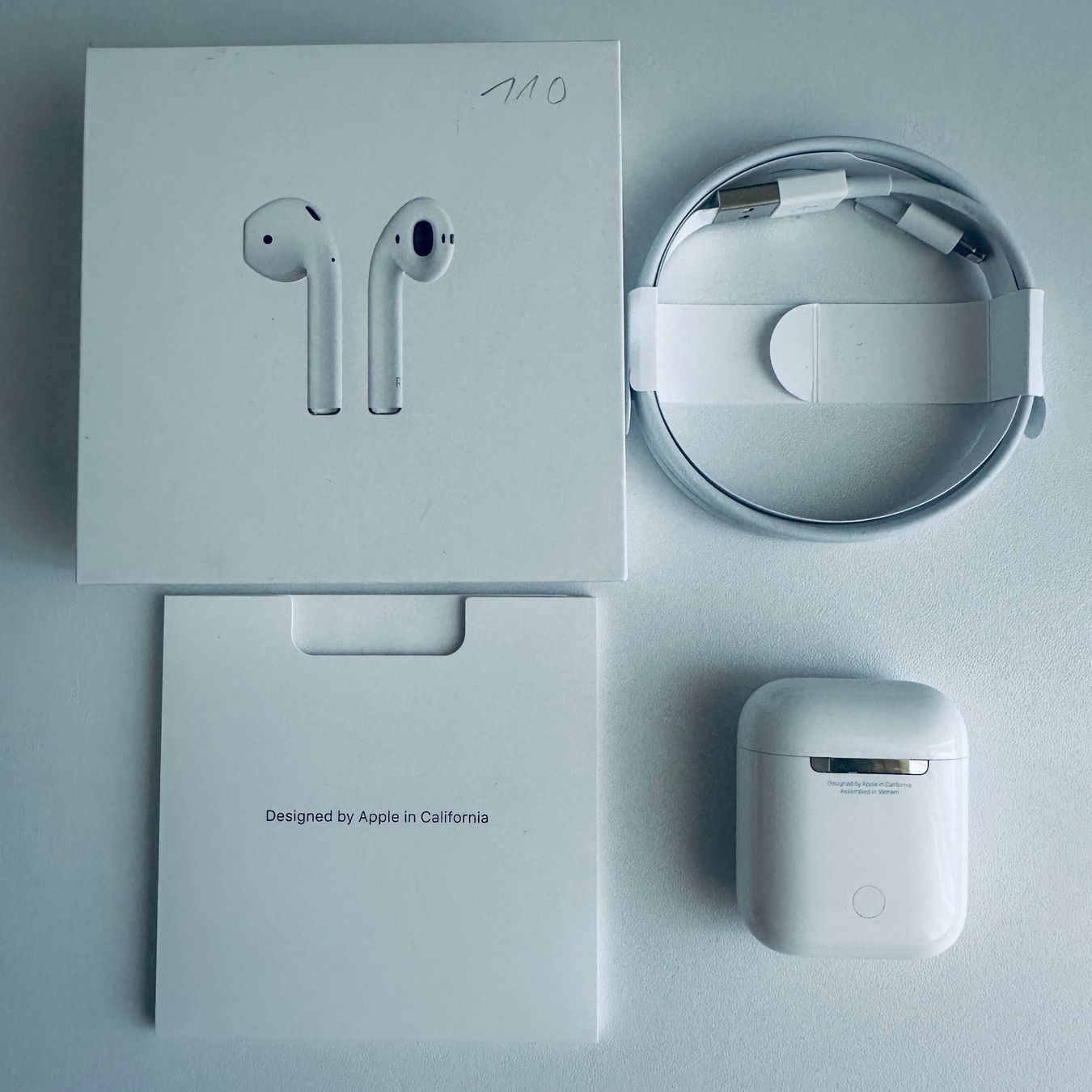 Apple Kopfhörer: Original Apple AirPods 2 Kopfhörer Wireless Lightning Kabel – Gebraucht aus Basel von MY.AIRPODS.SHOP