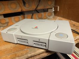 Sony PlayStation 1 Konsole SCPH-9002 gebrauchter Zustand