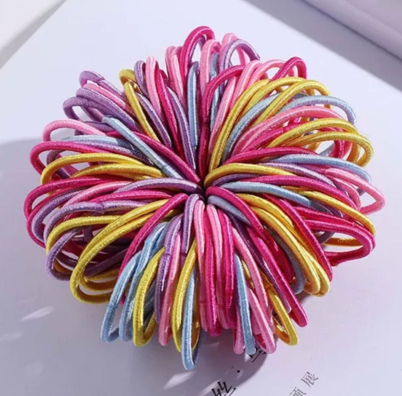 Accessori per capelli: Élastiques à cheveux. 100 pièces. Multicolore – Nuovo e nell'imballaggio originale da Eysins venduto da pro_7lnq 1