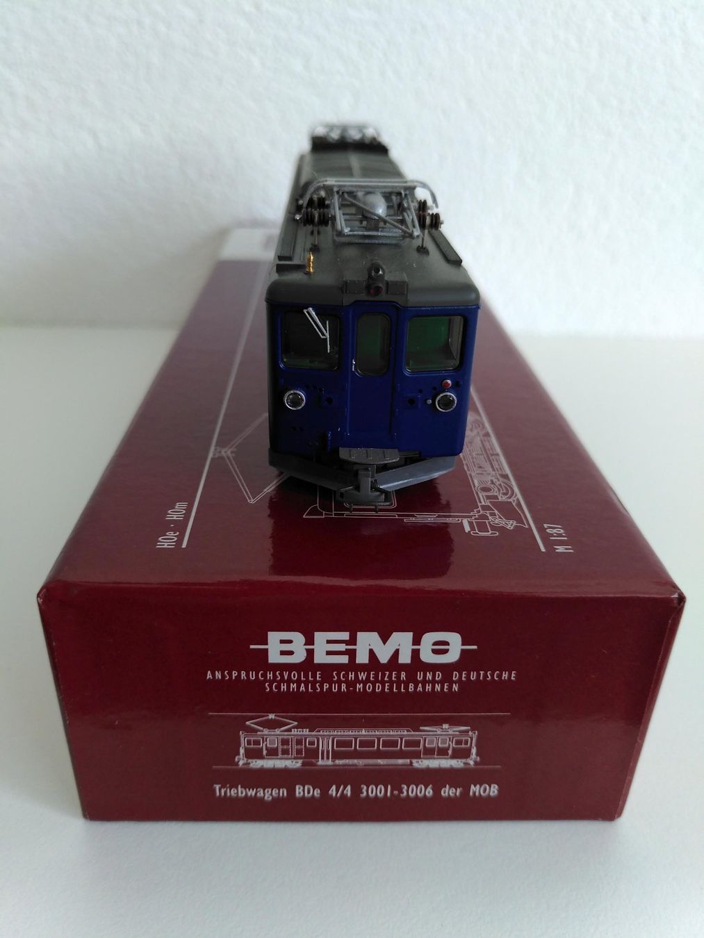 Bemo Modelleisenbahnen: Bemo MOB Triebwagen BDe 4/4 3004 GoldenPass Services H0m – Gebraucht aus Naters von Luca099 5