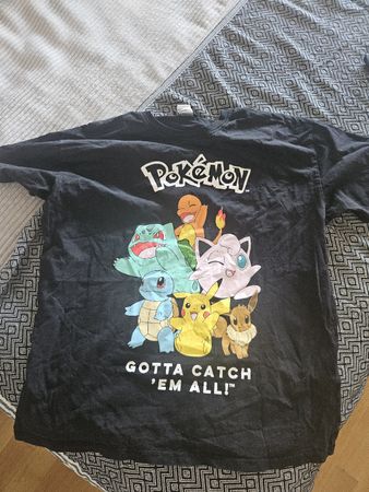 Pokemon T-Shirt Schwarz Grösse XL gebraucht