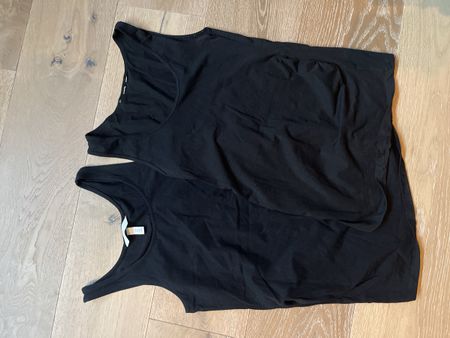 Schwarze Umstand-Tops. Grösse S, H&M.