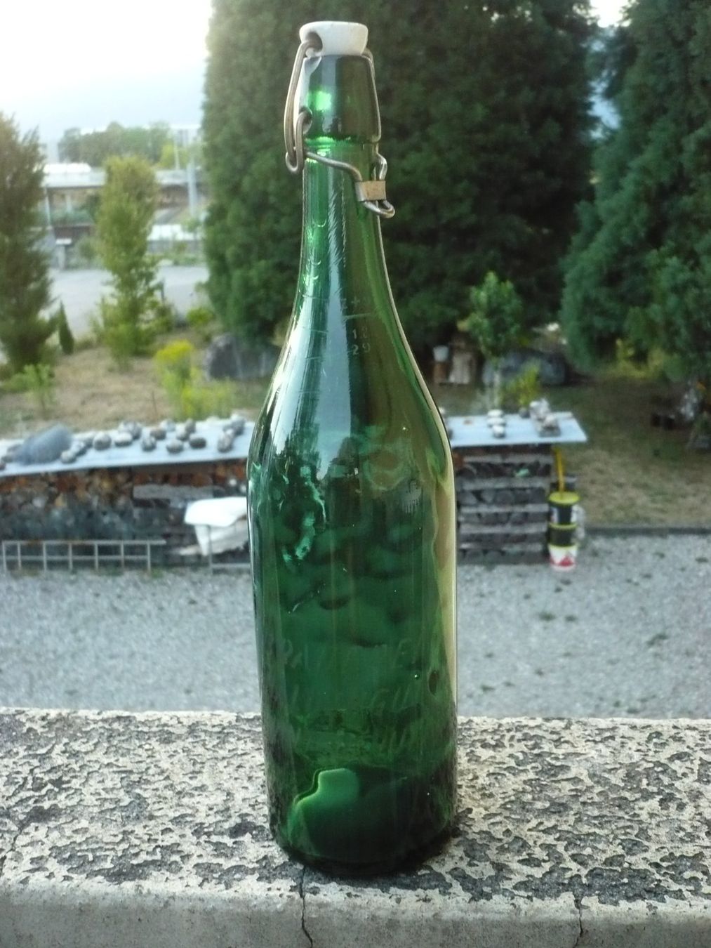 Haldengut Verres, cruches & bouteilles: 1 Liter Bierflasche HALDENGUT WINTERTHUR – D'occasion à Biberist par Urmel 1