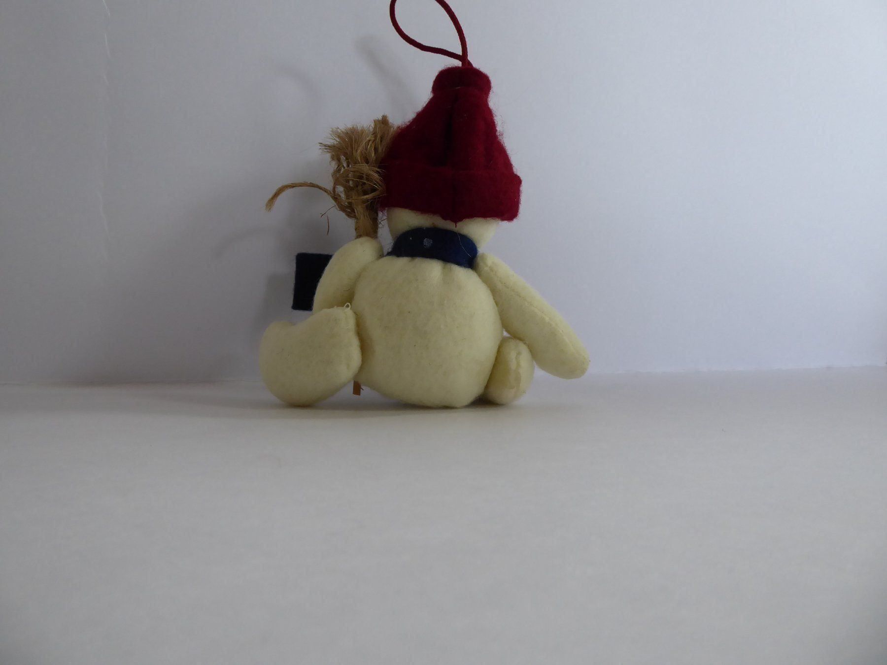 Toutes les décorations: Sympathischer Plüsch Schneemann – D'occasion à Turbenthal par Panau 1