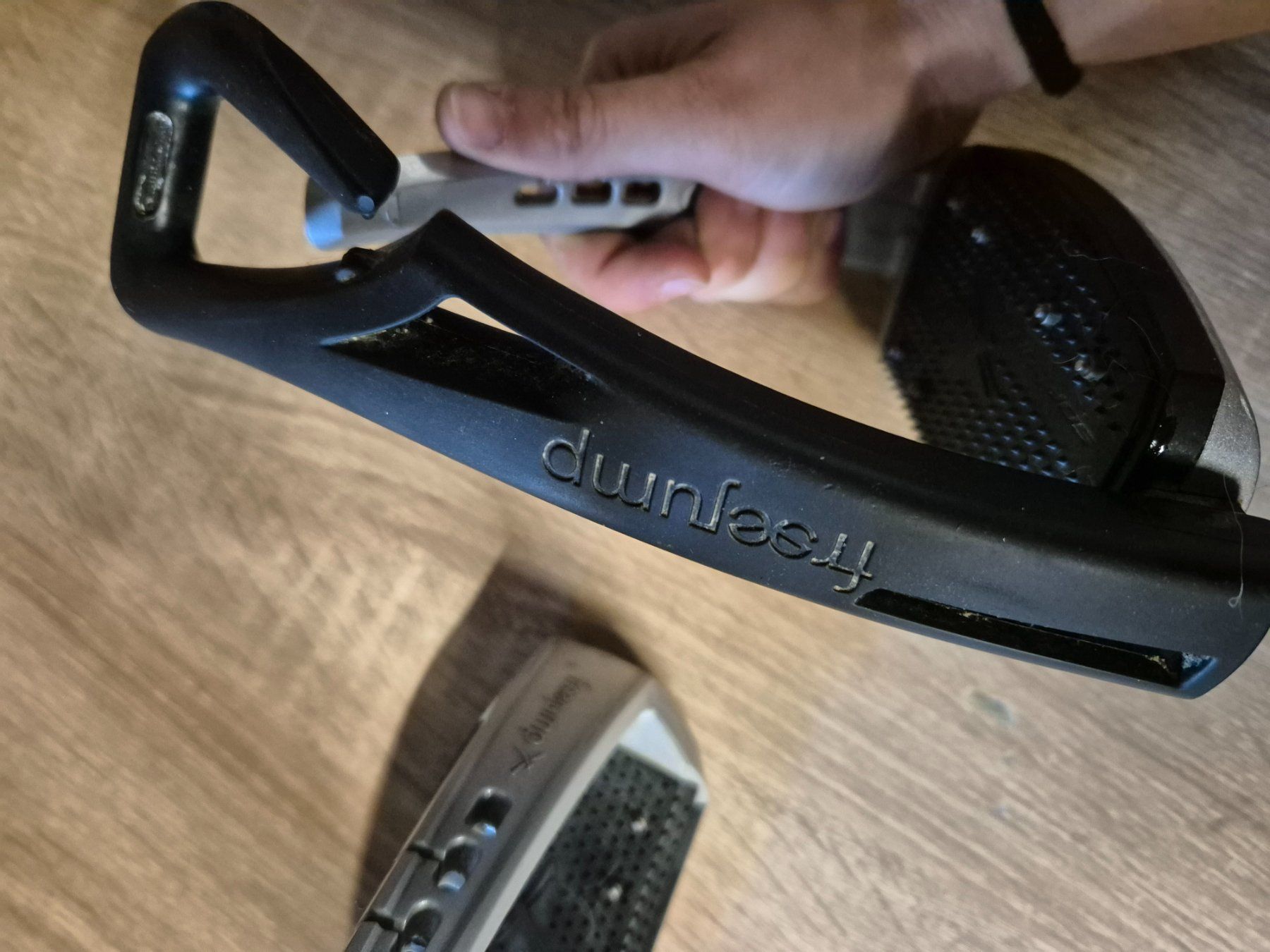 Selle & Accessori: FreeJump Steigbügel 12cm – Nuovo (secondo la descrizione) da Meggen venduto da Orrinka20 4