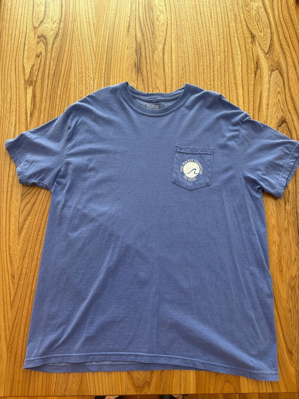 T-shirt: World Oceans Day Make Waves Pocket Tee XL – Usato da Uzwil venduto da MrNobody 1