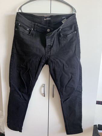 Tarz Jeans Slim Fit schwarz Grösse W36 gebraucht
