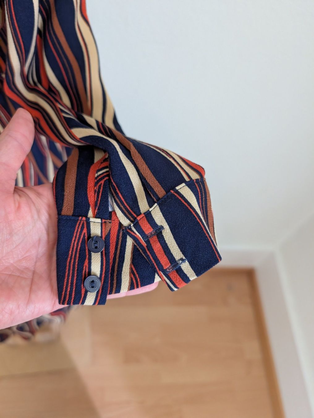 King Louie Vestiti: King Louie Blusenkleid lang, gemustert – Usato da Luzern venduto da lal_8z2w 4