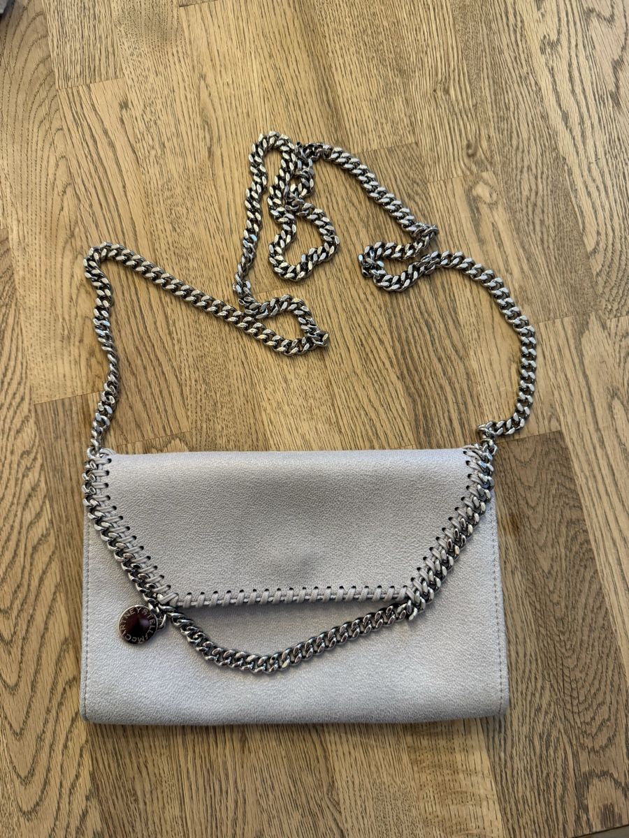 Stella McCartney Borse da donna: Stella McCartney Falabella Wallet on Chain hellgrau – Nuovo (secondo la descrizione) da St. Moritz venduto da maric4