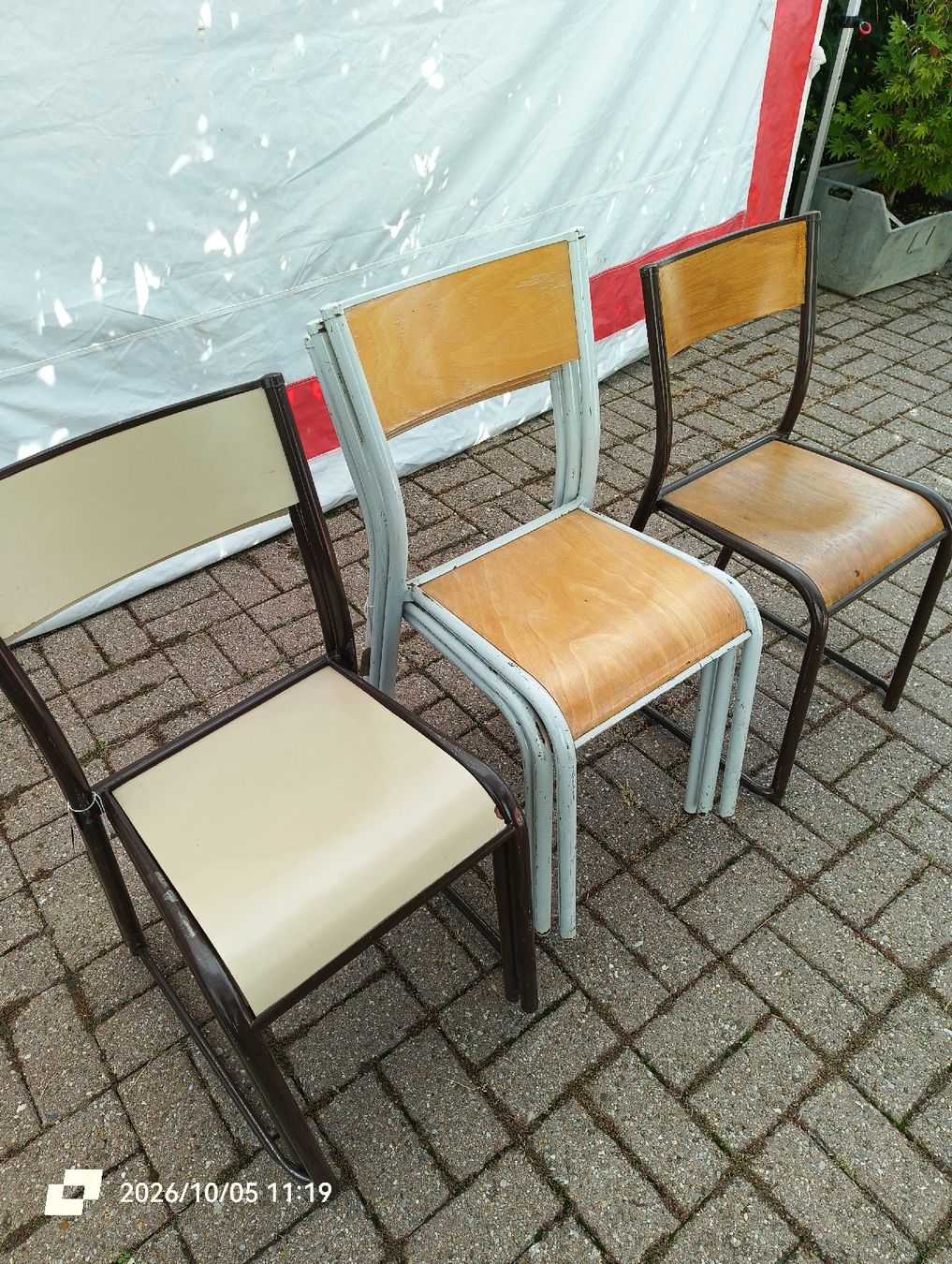 Sedie: Chaises Mullca - empilables - lot de 6 pièces  – Usato da Veyrier venduto da MJ69BROC 6