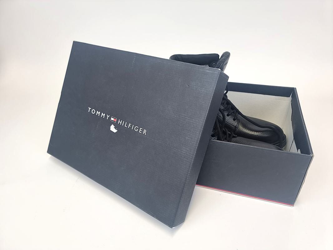 Tommy Hilfiger Scarpe da uomo: Stiefel der Marke Tommy Hilfiger – Nuovo (secondo la descrizione) da Urtenen-Schönbühl venduto da Restwert_Schoenbuehl 1