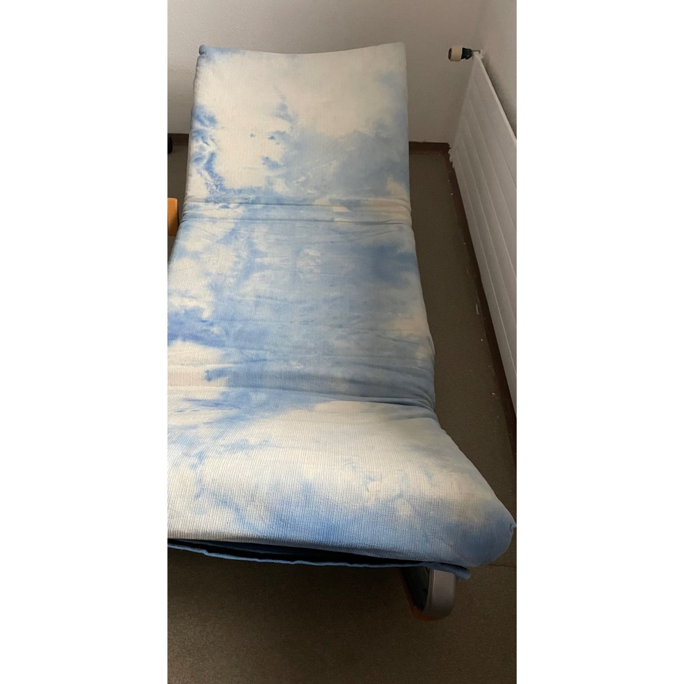 Poltrone: Chill-Sessel massiv auf Rädern wird einfach zu Bett-waschbar – Usato da Amriswil venduto da fit8580 9