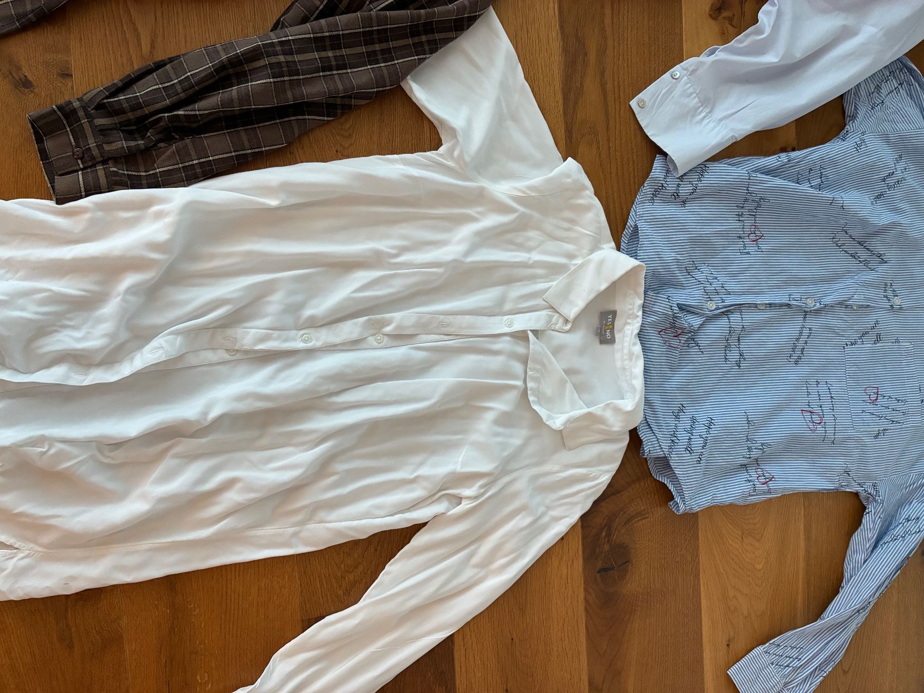 Lotti di vestiti: 4 Blusen, Grösse XS – Usato da Wangen SZ venduto da el_paso08 3