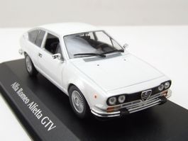 Alfa Romeo Alfetta GTV 2000 1976-1980 weiss      1:43