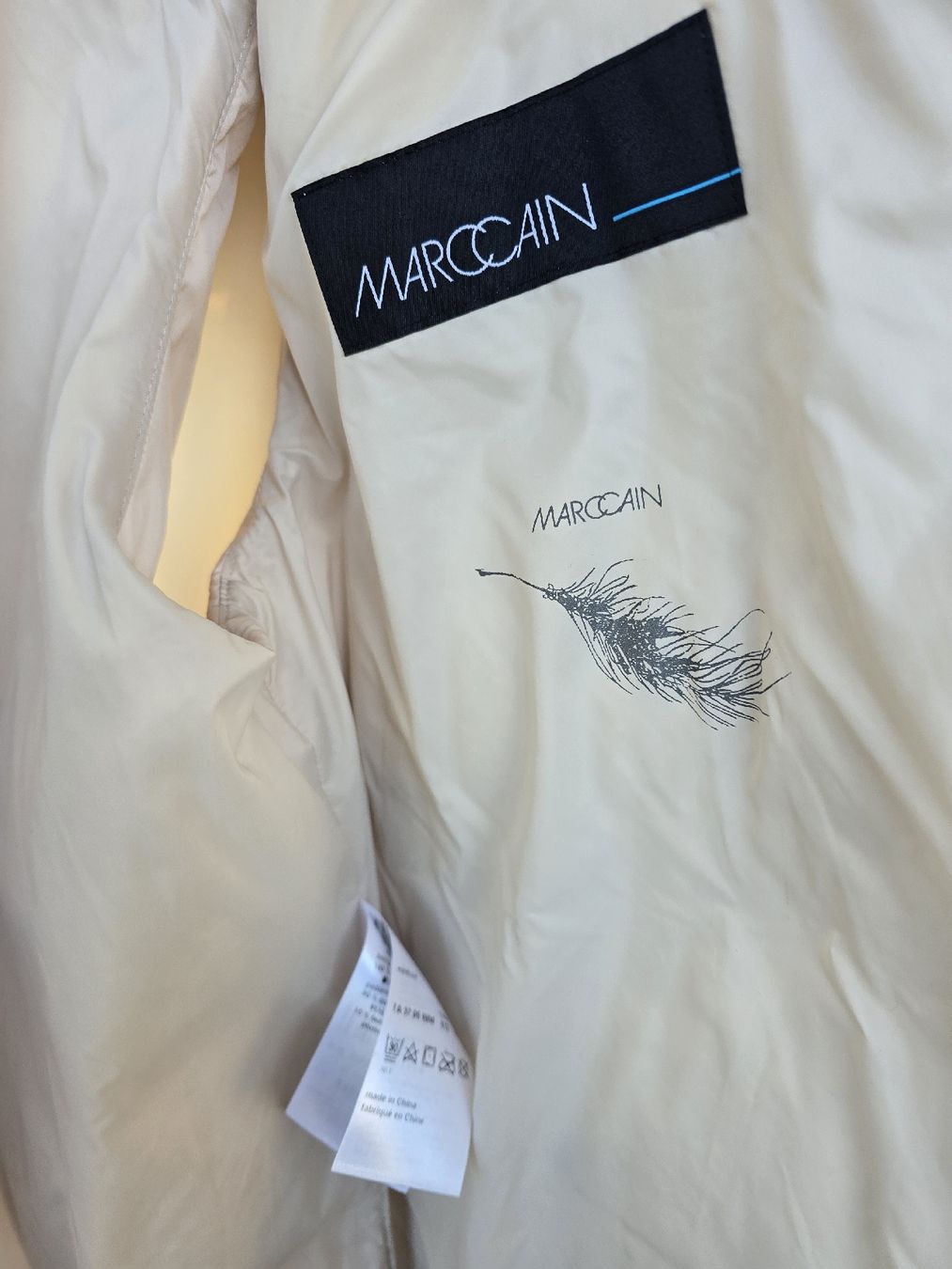 Marc Cain Gilets & Westen: Marccain Jillet mit Kapuze. Gr. 2 – Gebraucht aus Zürich von Olala_ 2
