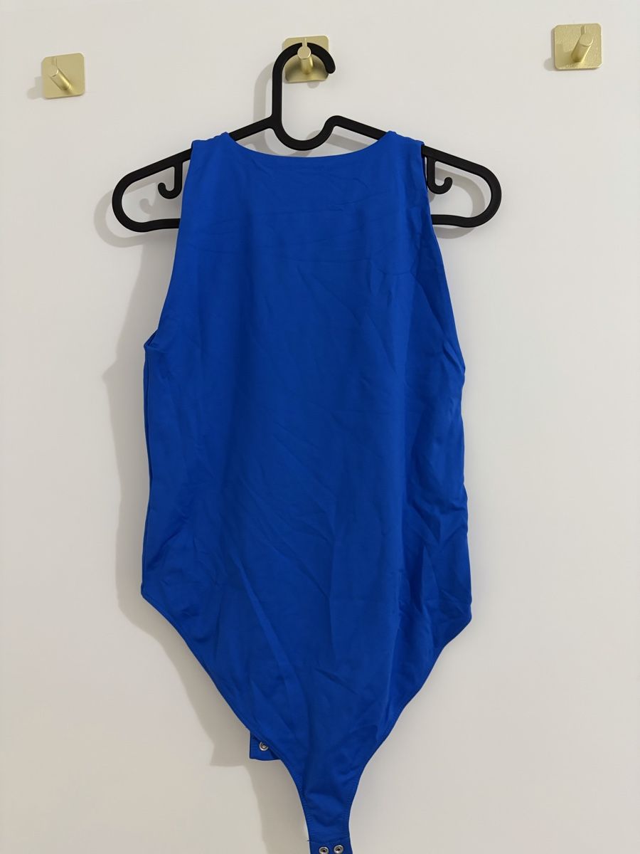 Stradivarius Tops: Body bleu sans manches – D'occasion à Monthey par Sevdije.Kololli 2