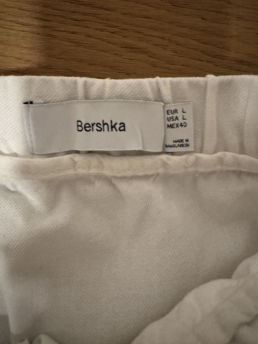 Bershka Pantaloni: Bershka Stoffhose L – Usato da Grüningen venduto da Jimmy20 3