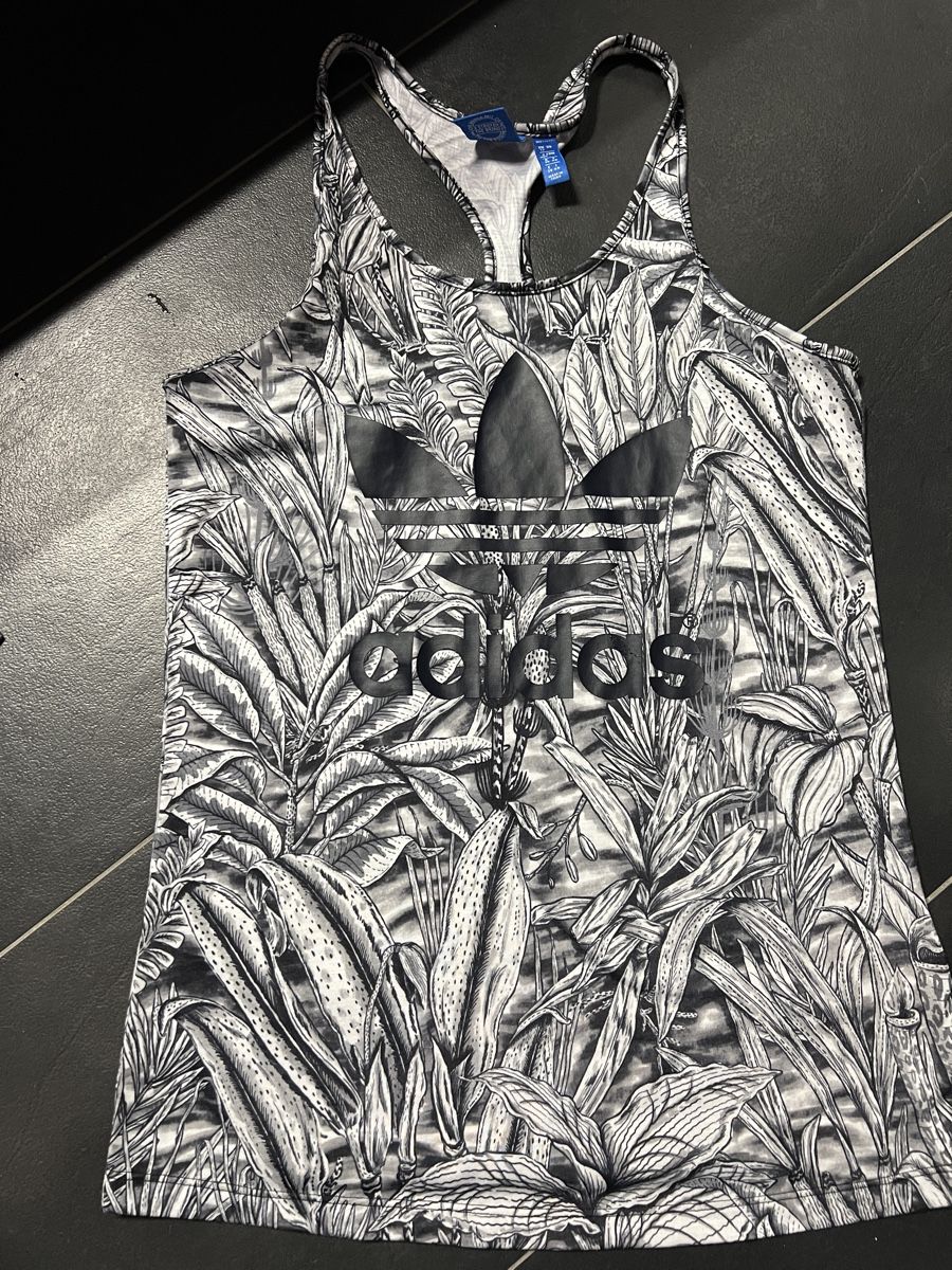 Adidas T-shirt: Adidas Shirt - work out -neu Gr. 38 – Nuovo (secondo la descrizione) da Bonaduz venduto da Malves10 2