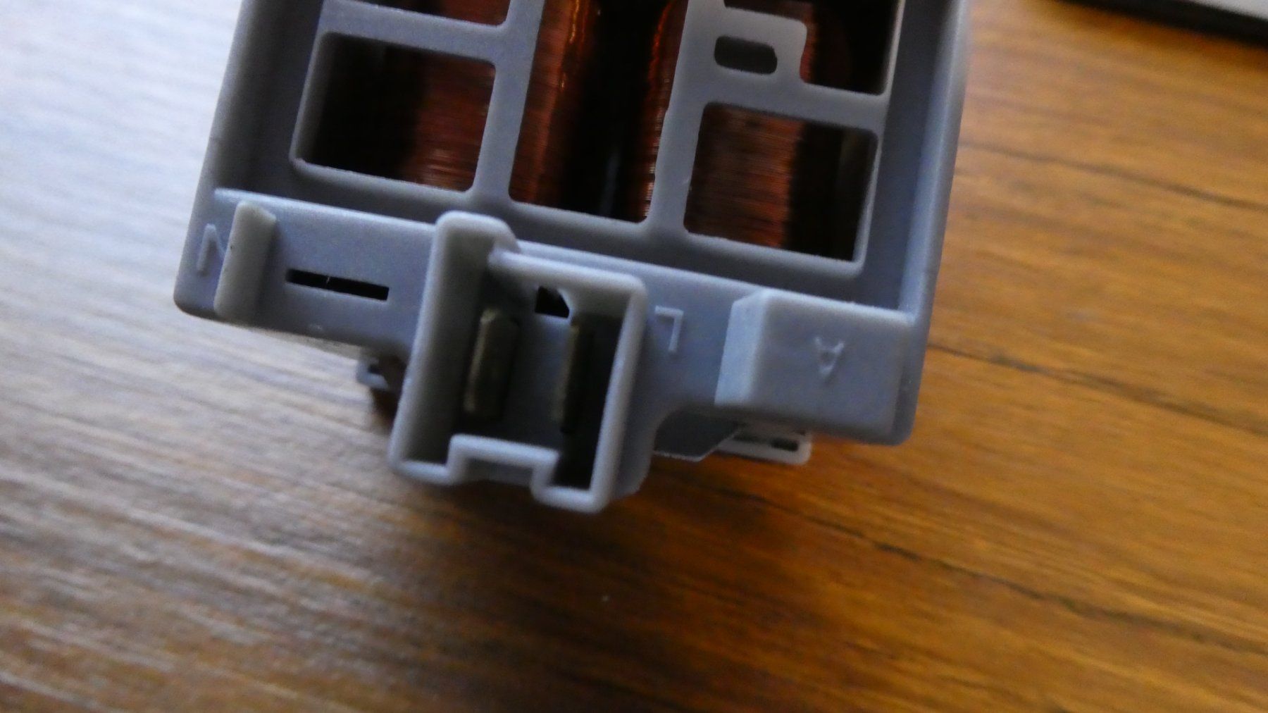 V-Zug Lavastoviglie: Ablaufpumpe V-ZUG Adora 55 SL – Usato da Lausen venduto da Vectrex1 2