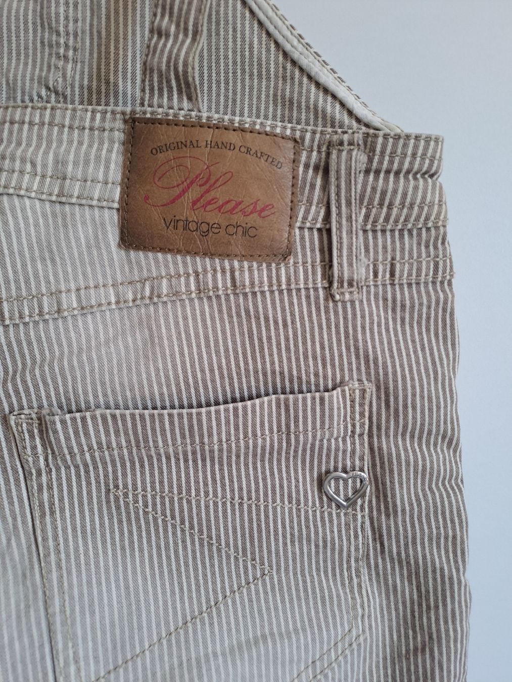 Please Jeans Pantaloni: Kurze Latzhose gestreift Marke Please Grösse M – Nuovo (secondo la descrizione) da Basel venduto da Sevenaa 2