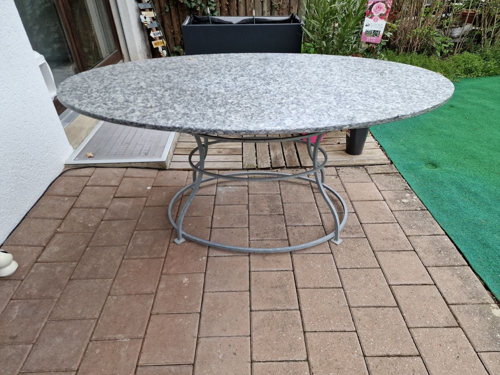 Gartentisch aus Granit für bis zu 6 Personen Kaufen auf Ricardo