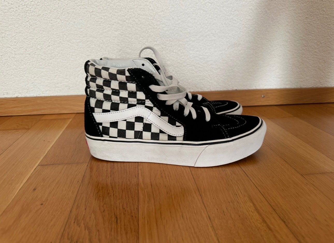 Vans Herrenschuhe: Vans SK8HI High Top – Gebraucht aus Allschwil von Blumergg