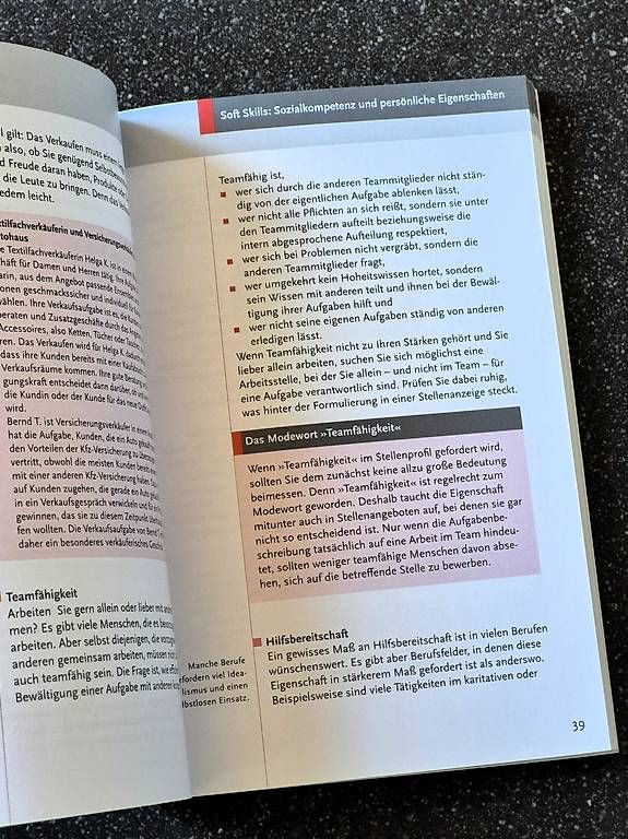 Bücher: Bewerben mit 45+ - DUDEN – Gebraucht aus St. Gallen von Amelie_73 3