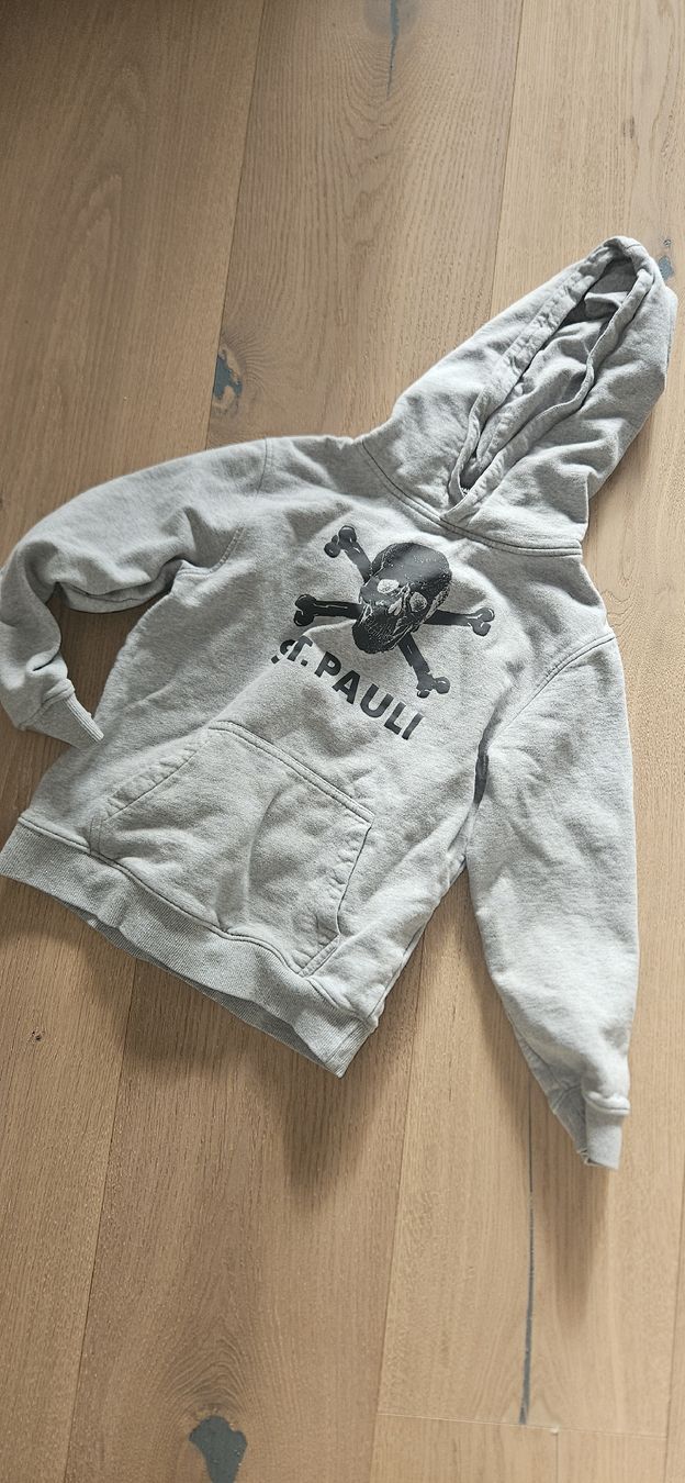 FC St. Pauli Maglioni & Felpe: St. Pauli Kapuzenpullover, 140 – Usato da Sisseln AG venduto da Pit1979