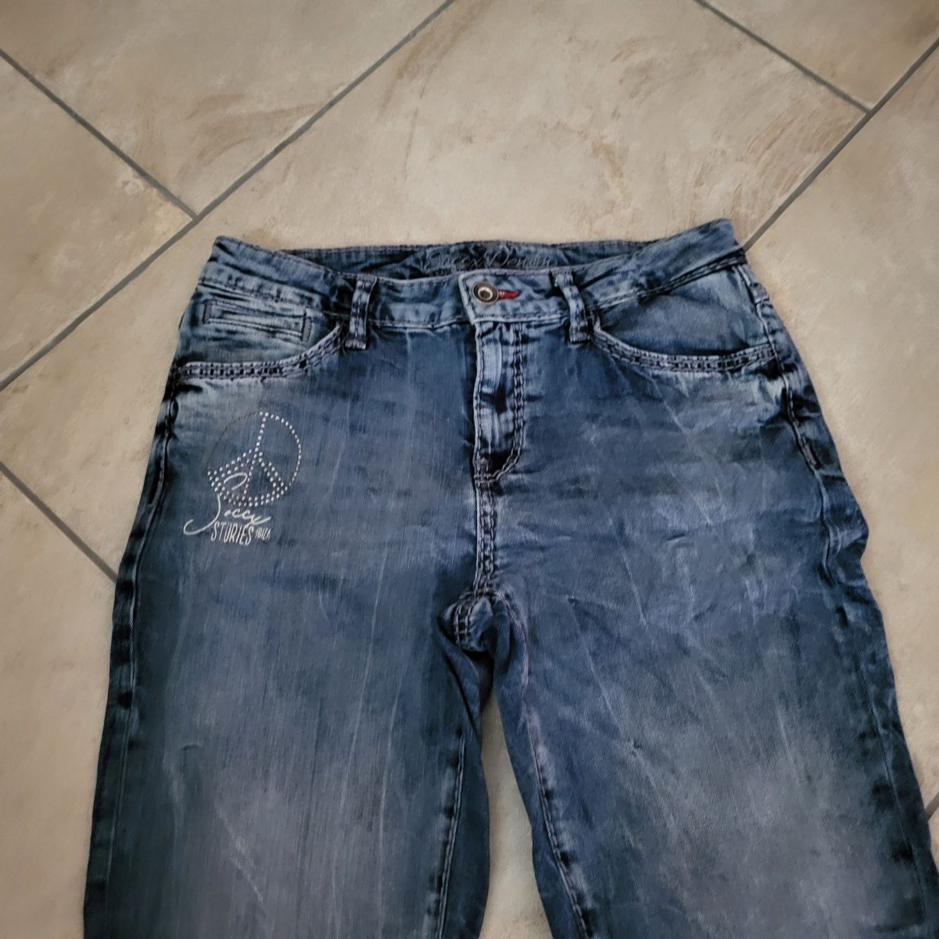 Soccx Jeans: Soccx 3/4 Jeans – Usato da Lostorf venduto da Benidomi1 1