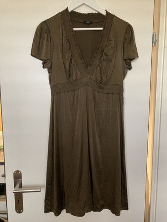 Kleid AVANT PREMIERE Seide Spandex Grösse M khaki