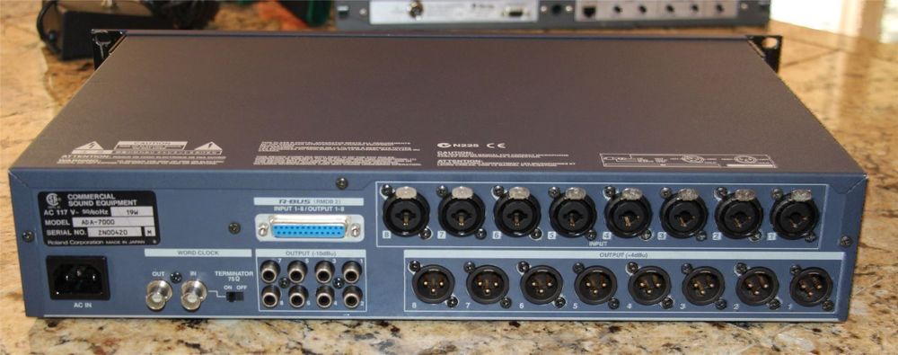 Roland ADA-7000 8-channel Converter (Gebraucht) in vacallo