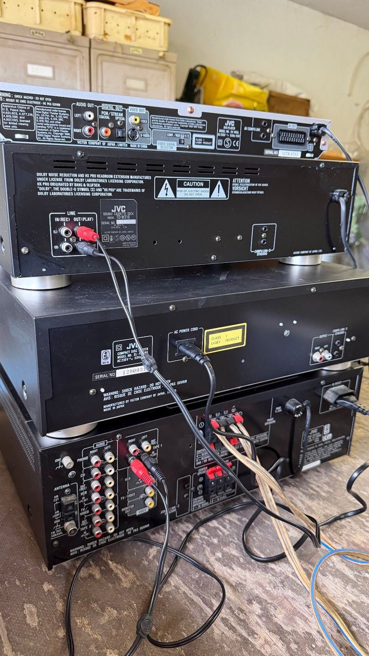JVC Verstärker: Musikanlage JVC – Gebraucht aus Bad Ragaz von Freiflug 7