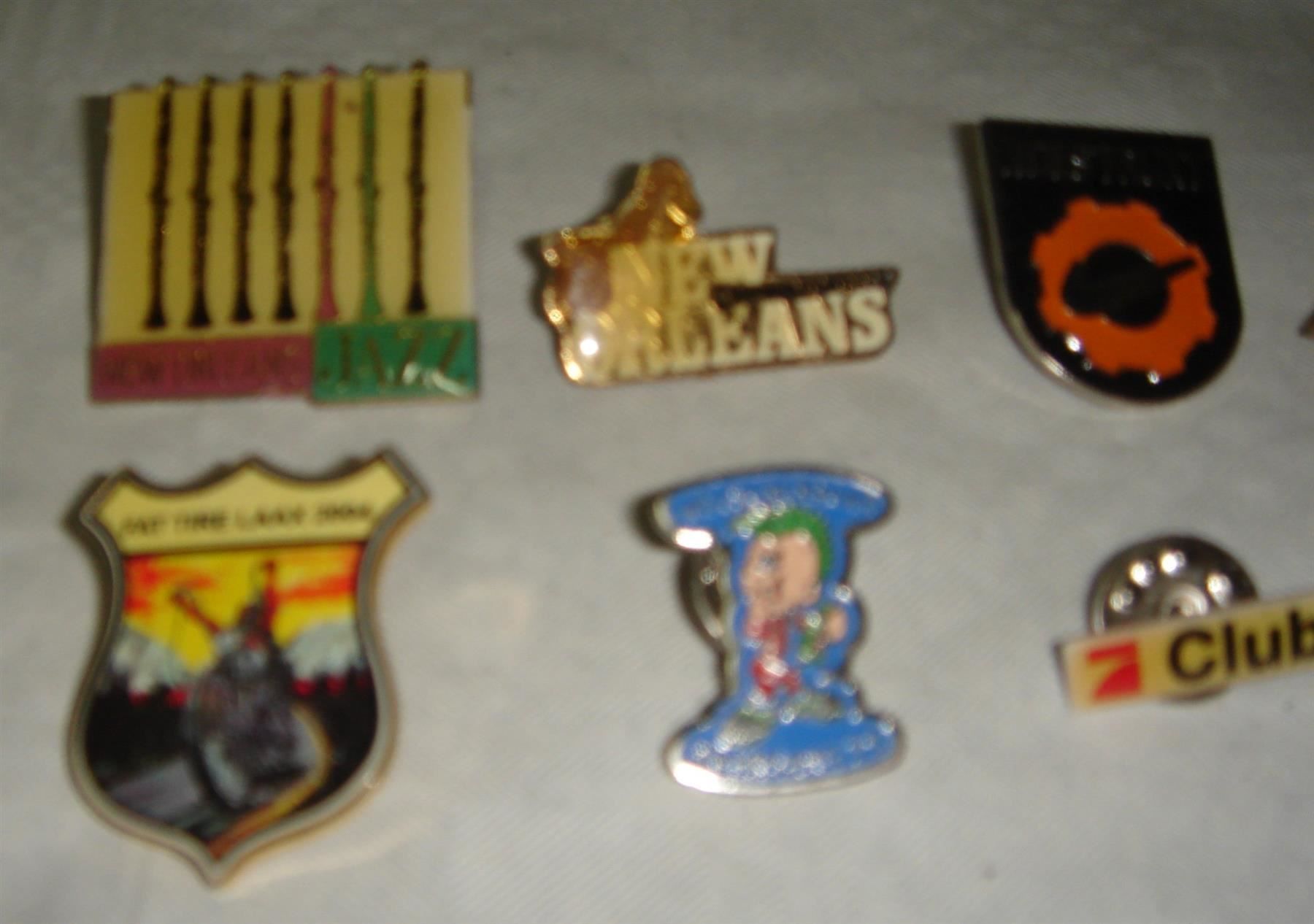 Plaquettes & Badges: PIN's gemischt – D'occasion à Lommiswil par Upa 1
