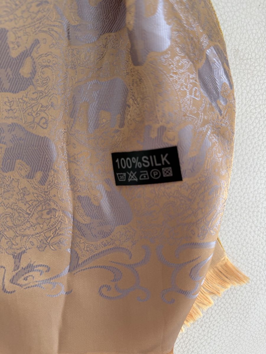 Foulard & Sciarpe: Seiden Schal 🌸 – Usato da Opfikon venduto da Luis144 1