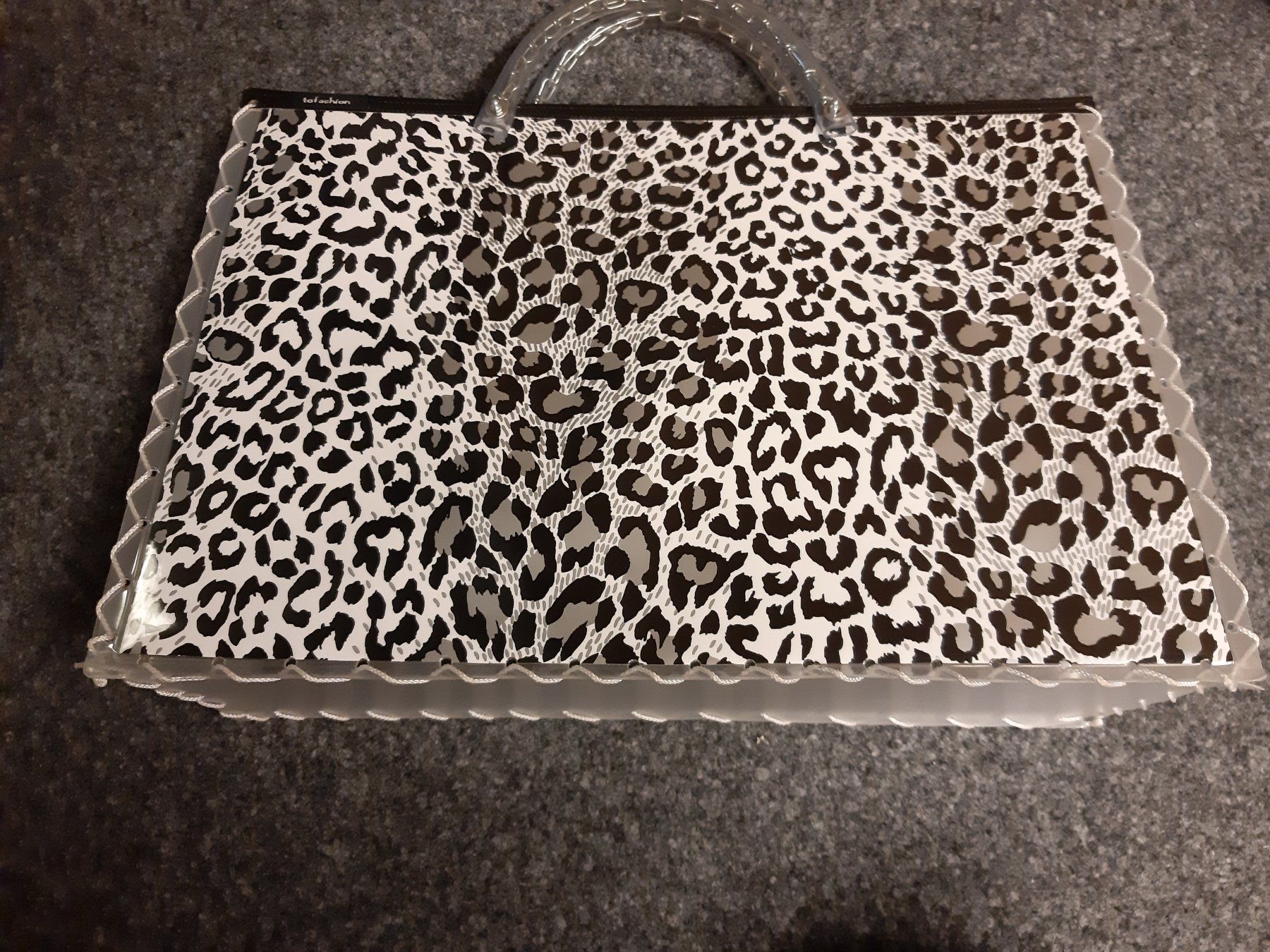 Borse da donna: Tasche Handarbeit – Usato da Schmitten FR venduto da ReniStern 1