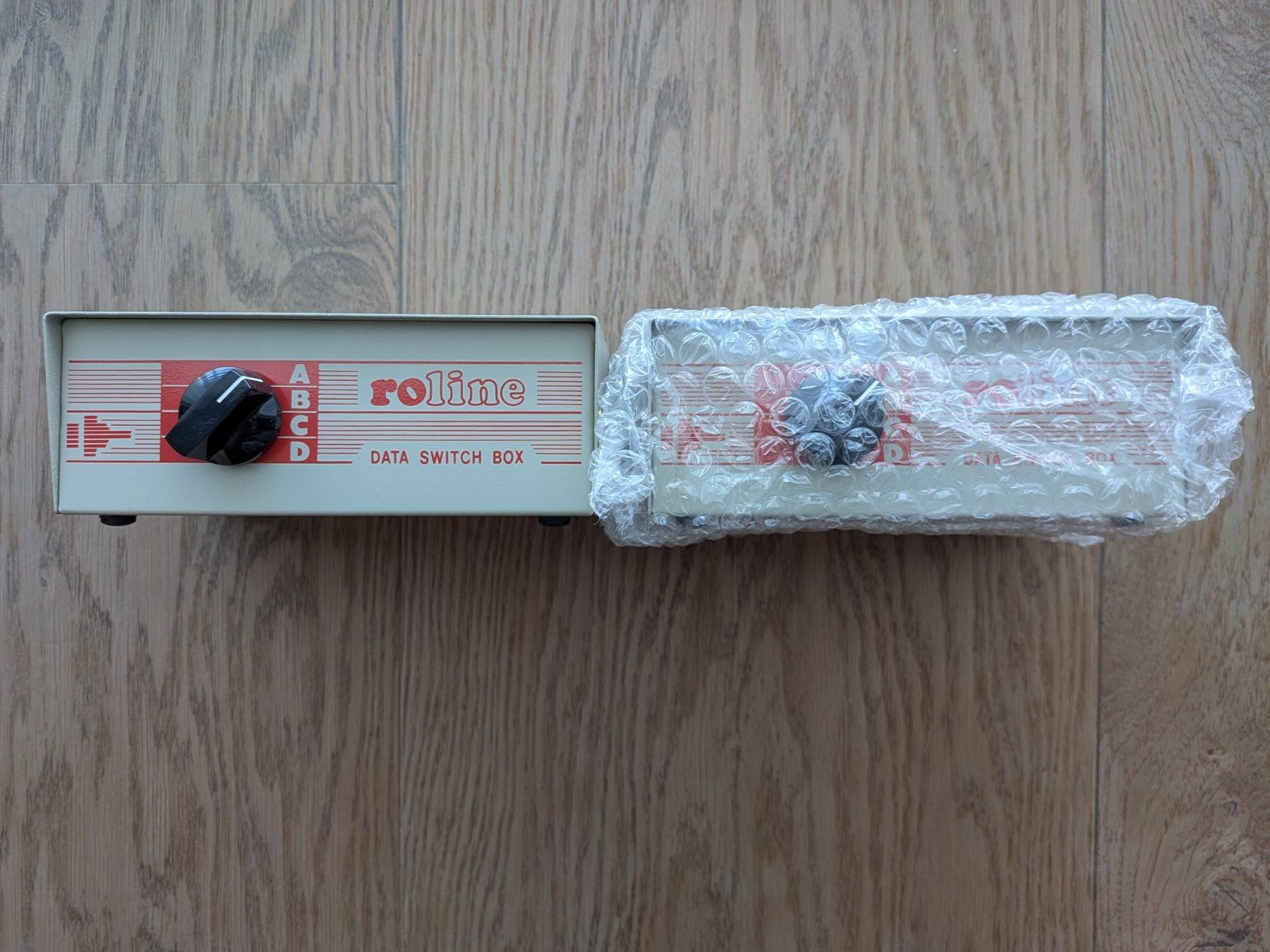 Schalter: 2 Stück roline 14.01.2610 Data Switch Box 4 Port D-Sub 9pol – Gebraucht aus Port von gecotom 3