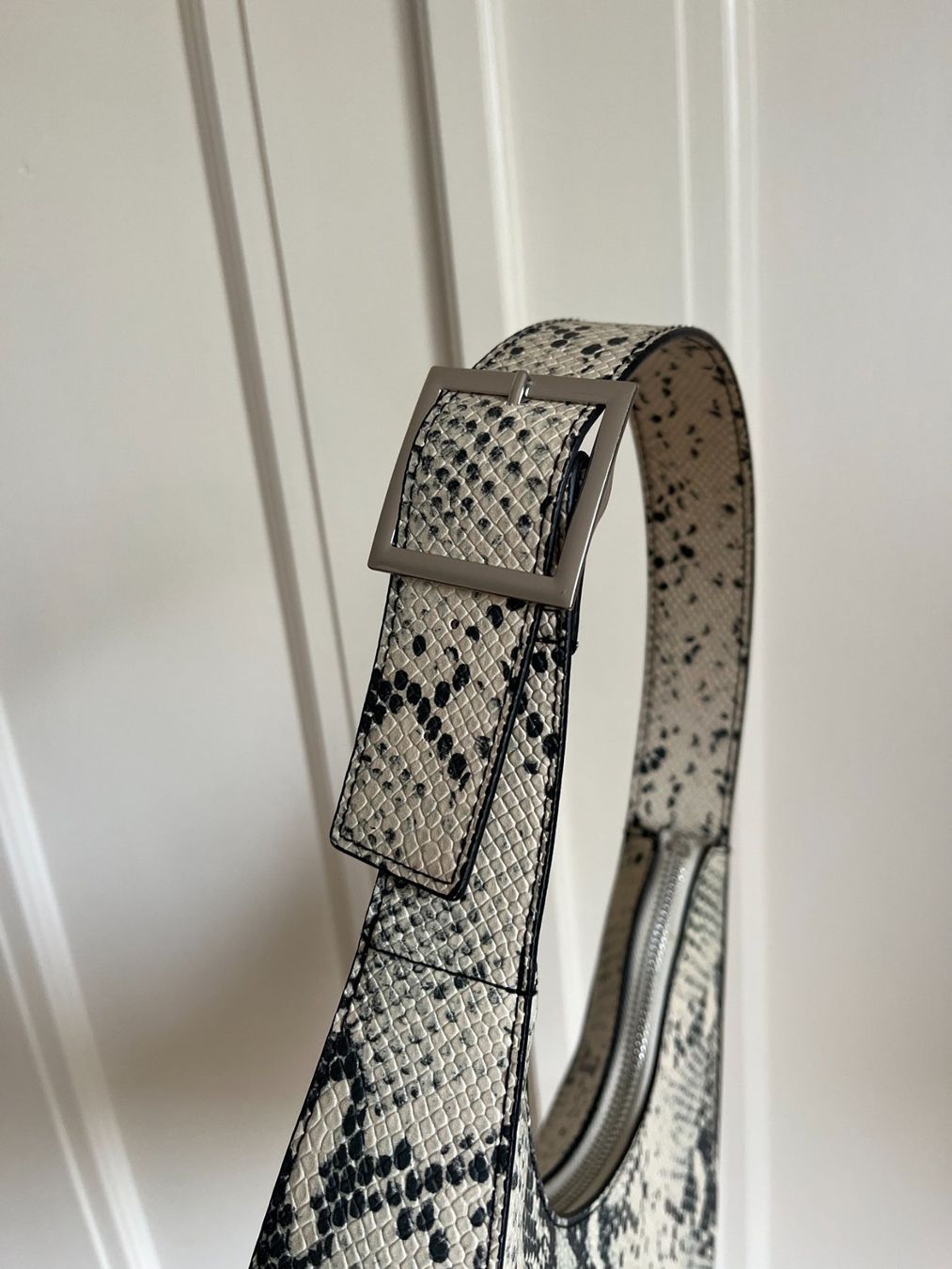 Monki Borse da donna: Sac à main serpent – Nuovo (secondo la descrizione) da Lutry venduto da meg_pk9l 1