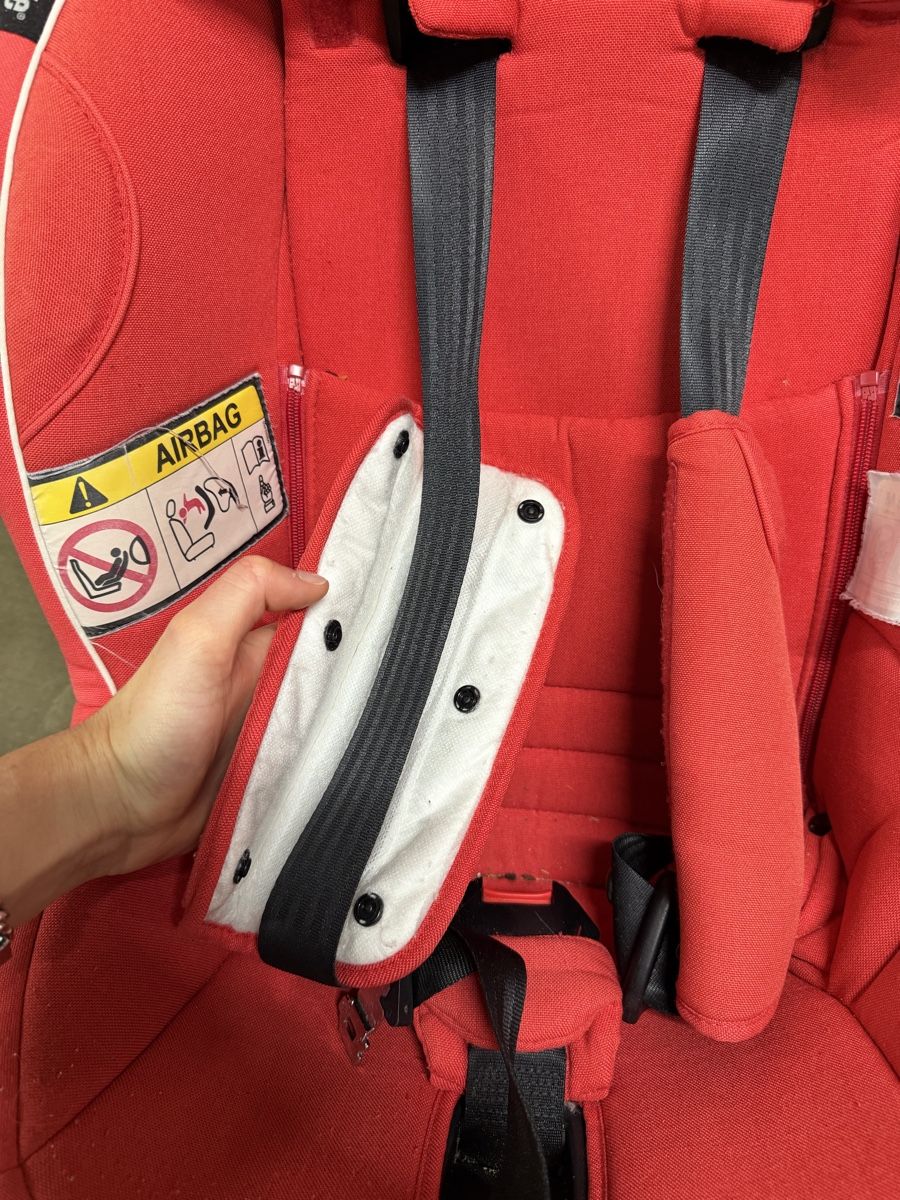 Seggiolini per auto: Kindersitz + Isofix- Basis – Usato da Basel venduto da chr_yt8s 3