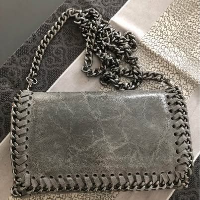 Borse da donna: Tolle Tasche grau/silber neu – Nuovo (secondo la descrizione) da Duggingen venduto da osere