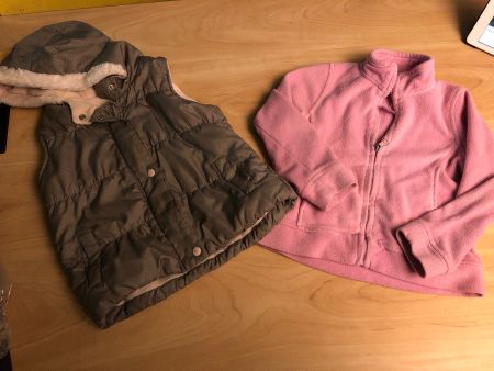 Gilet und Faserpelzjäckli Gr.98👧🏻